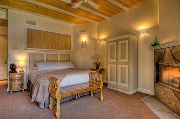 The Chateau At La Quinta